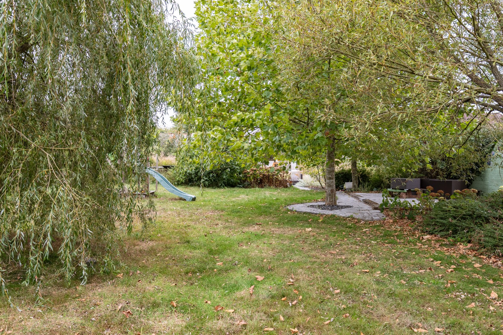 Exclusieve villa met praktijkruimte op perceel van 2001m² in Balen-Olmen 