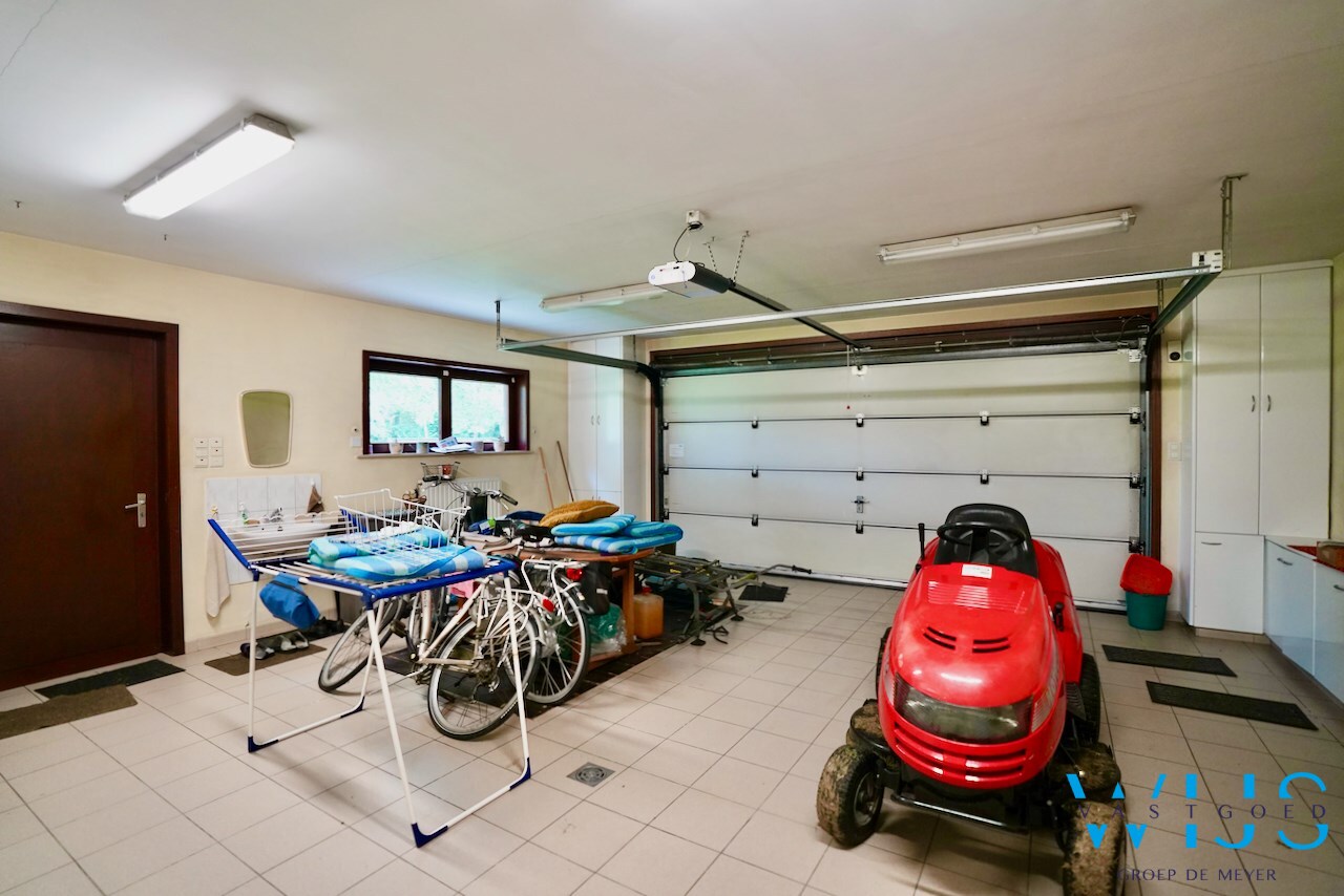 Tijdloze woning op 4.299 m² te Ertvelde 