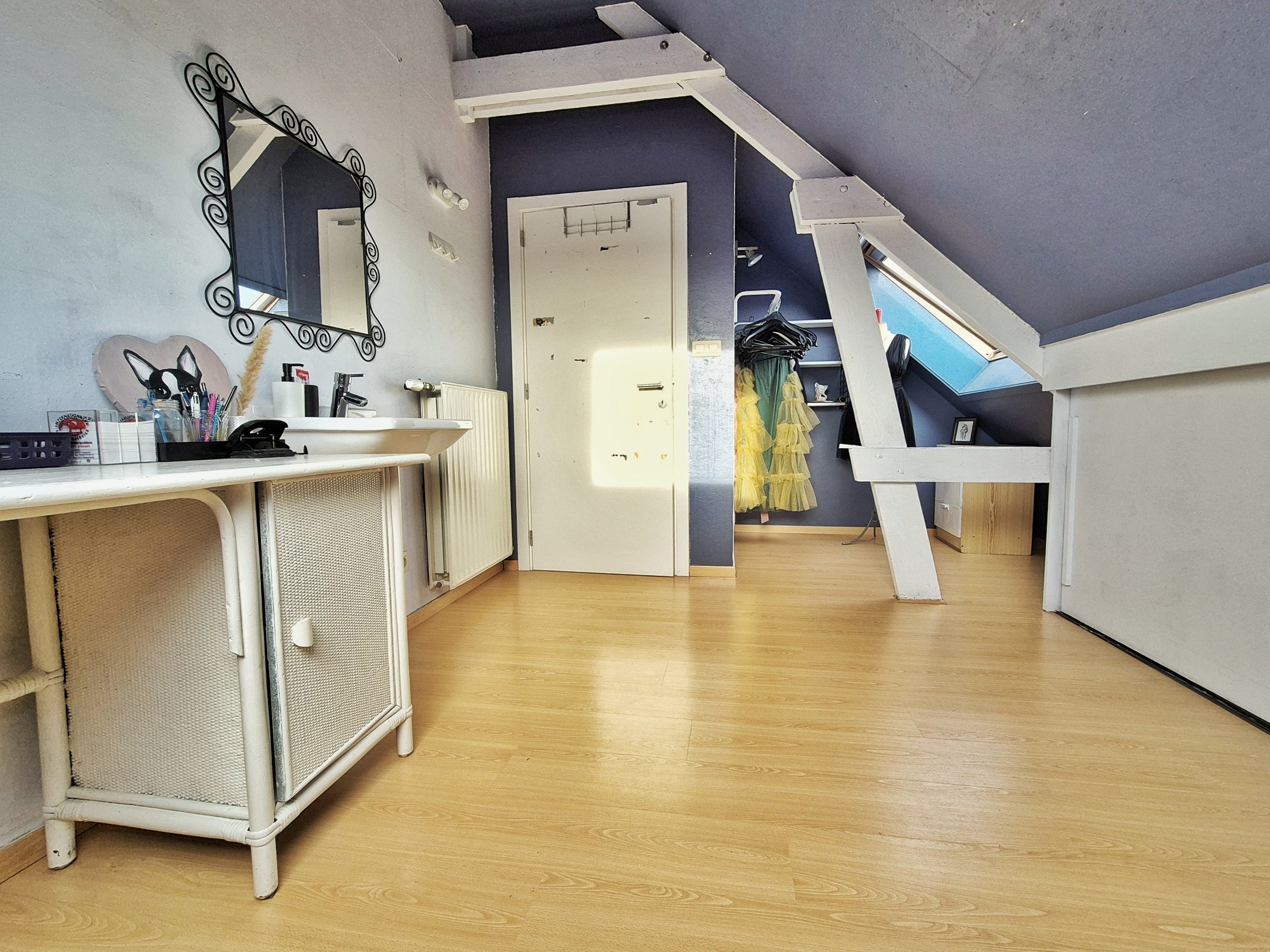 Instapklare woning met 4 slaapkamers 