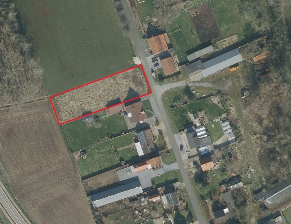 Bouwgrond voor open bebouwing van 17 are 84 ca. in een doodlopende straat te Laakdal 