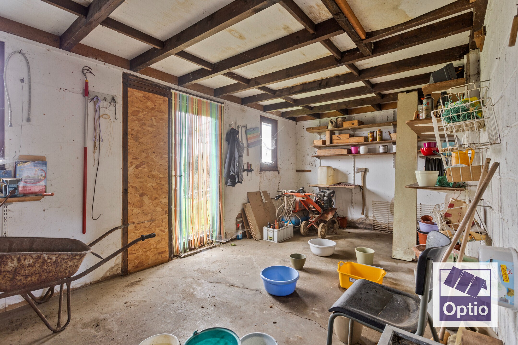 Woning met 5 slaapkamers en grote tuin. 