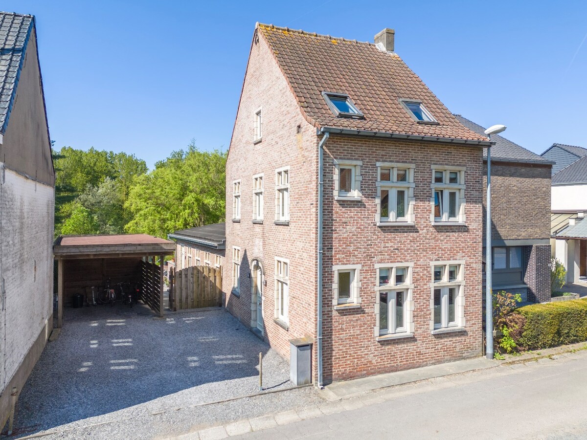 Charmante en instapklare woning in doodlopend straatje te Velzeke 