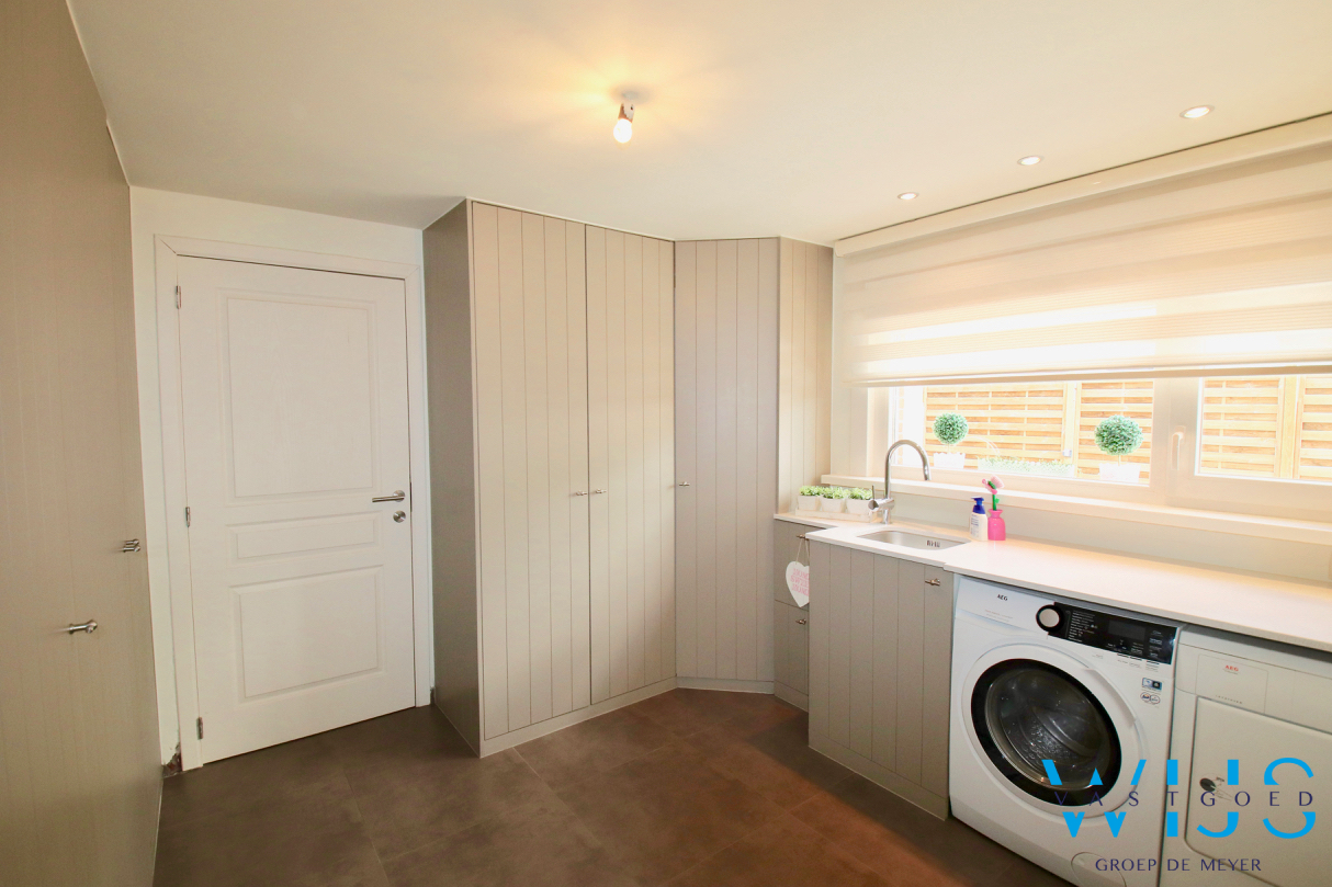 Instapklare gezinswoning met ZUIDgerichte tuin te Evergem! 