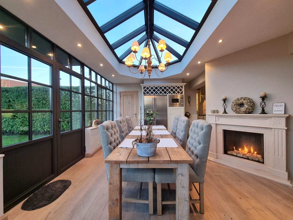 Zeer knappe, halfopen gezinswoning te Lissewege 