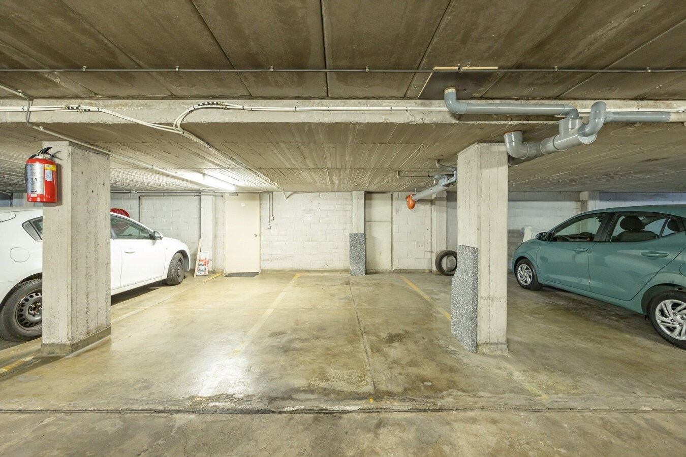 Modern appartement met twee slaapkamers en terras te Deurne! 