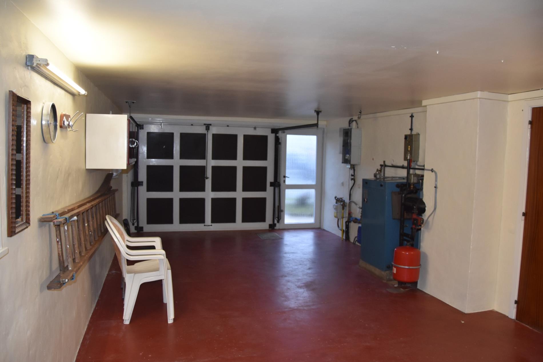 Instapklare HOB met garage en tuin 