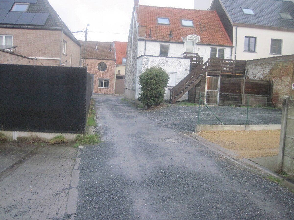 Garage in de onmiddellijke nabijheid van de Markt. 