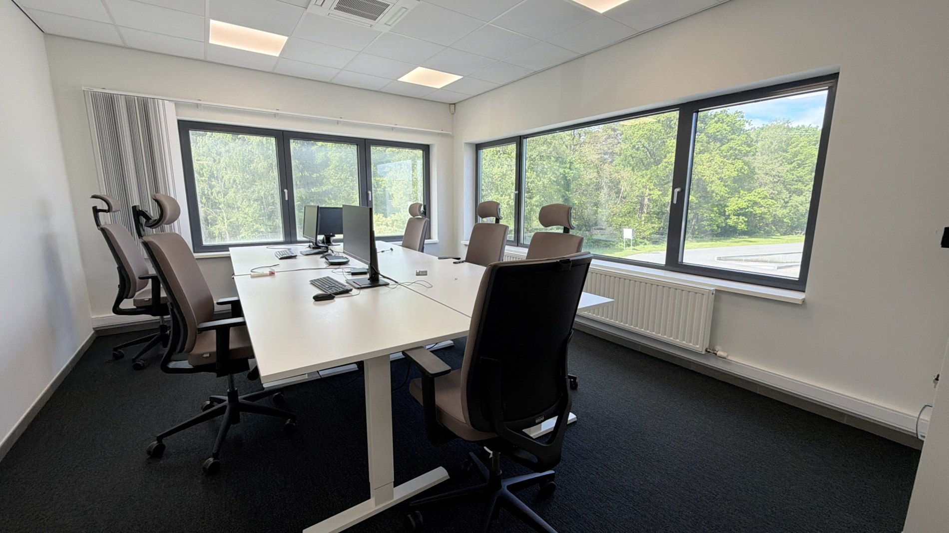 Kantoren met opslagruimte te huur vlakbij E34 in Turnhout