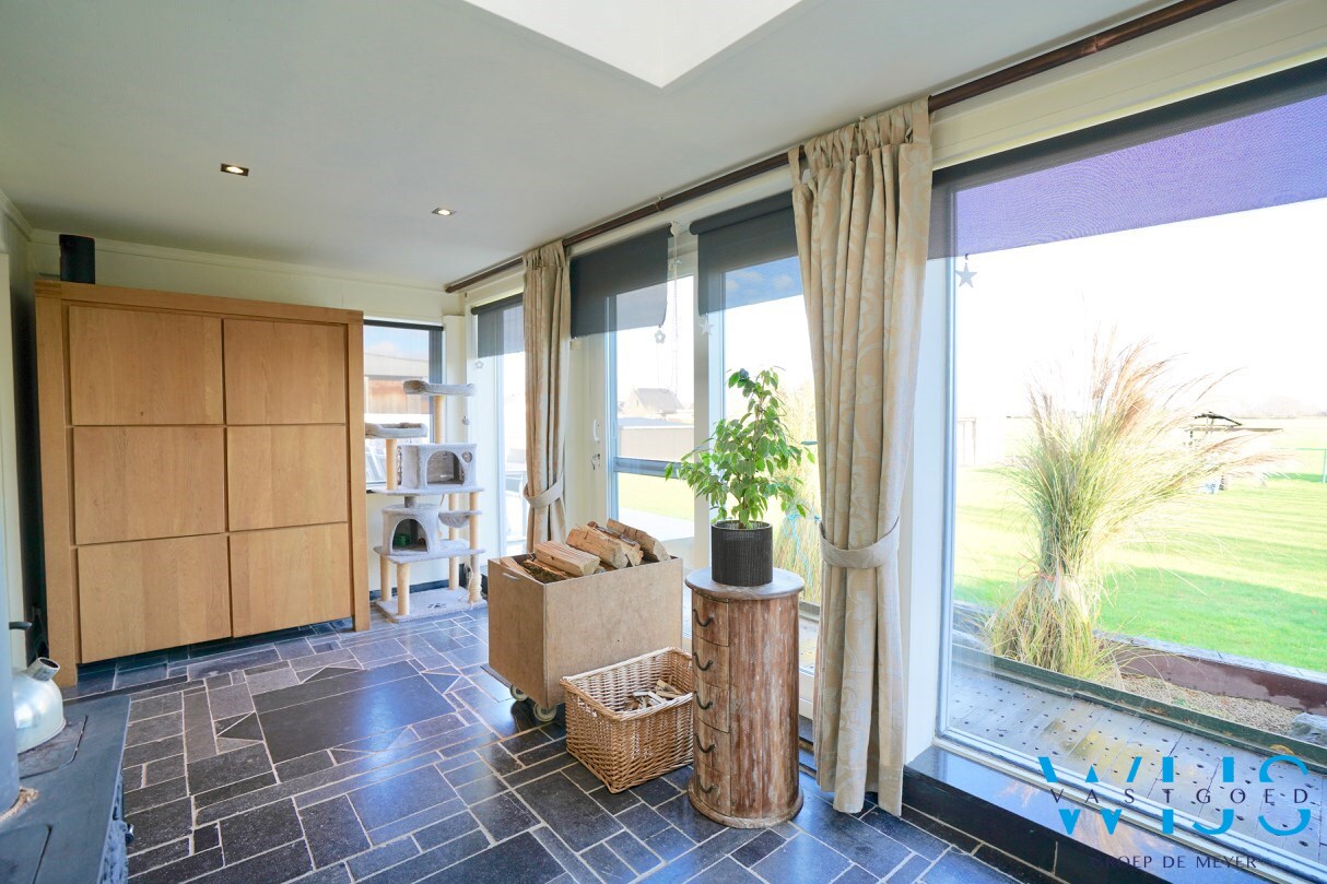 Instapklaar woonhuis op 17.400 m² grond te ASSENEDE ! 