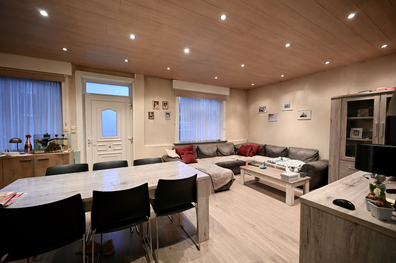 ONDER OPTIE !! TE RENOVEREN WONING MET MAGNIFIEKE TUIN 