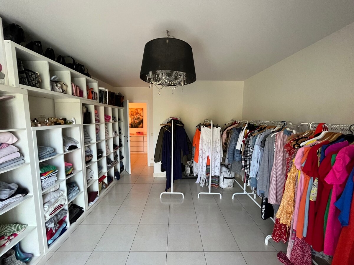 Tijdloos appartement met uitzonderlijk ruim terras 