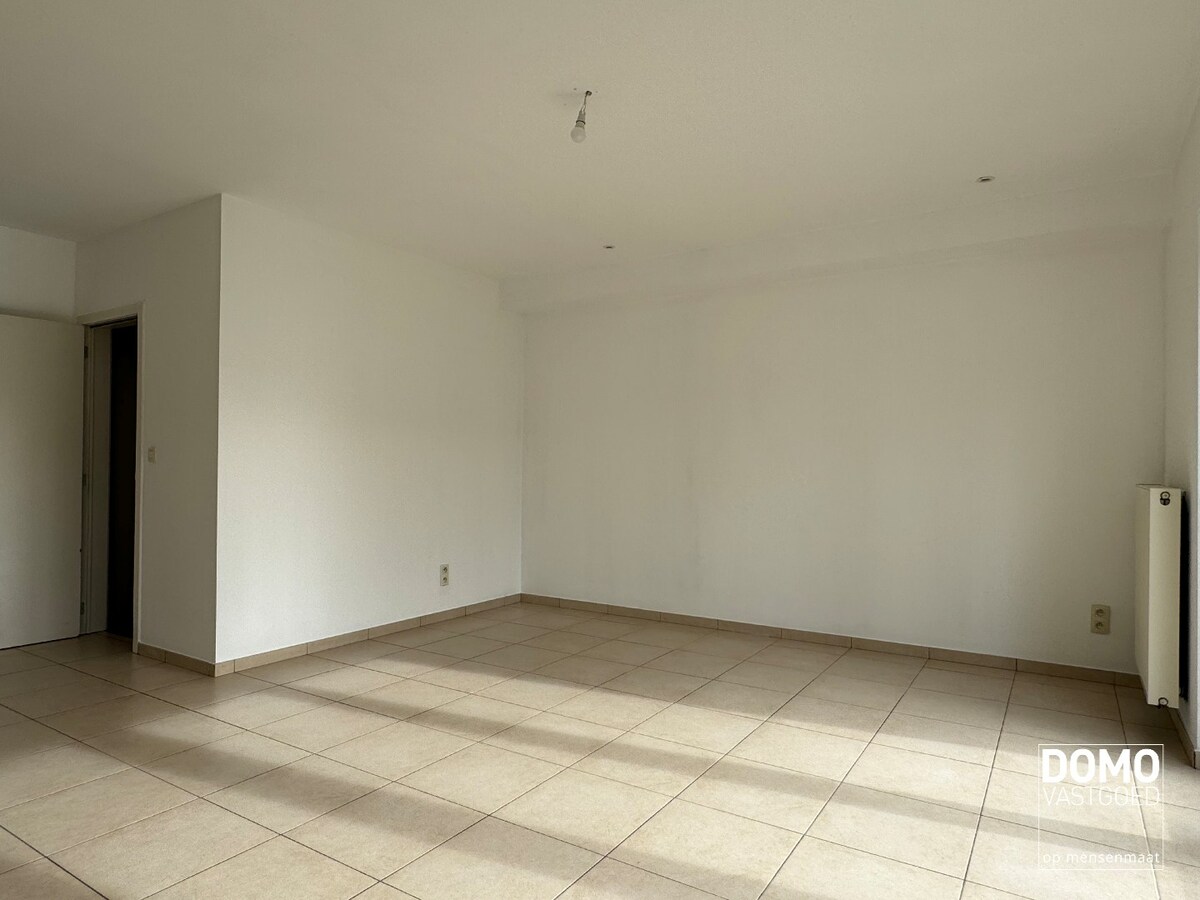 Ruime woning met tuin, garage en 3 slaapkamers vlakbij centrum Hasselt 