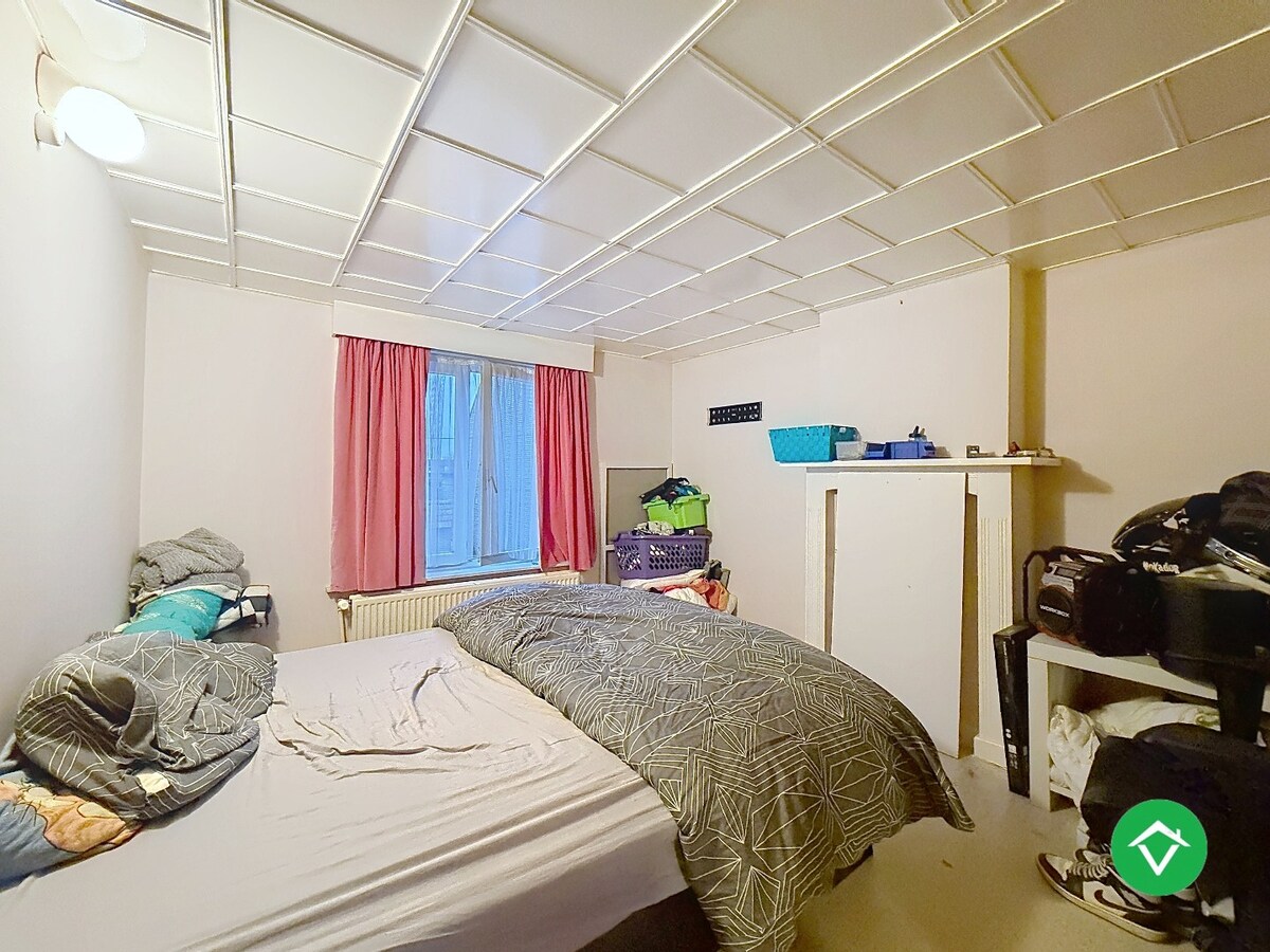 Ruime woning met 4 slaapkamers en terras te Ichtegem 