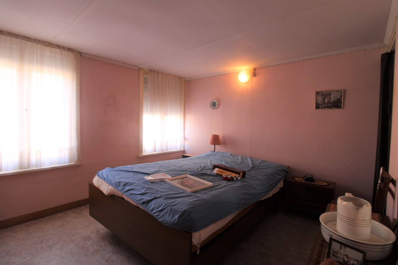 Woning met 2 slaapkamers, tuin en garage te Roeselare 