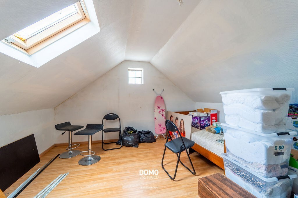 INSTAPKLAAR DUPLEXAPPARTEMENT MET TERRAS EN AUTOSTANDPLAATS IN HEUSDEN-ZOLDER 