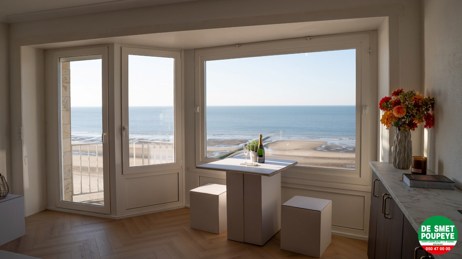 Prachtig gerenoveerd appartement op de zeedijk 