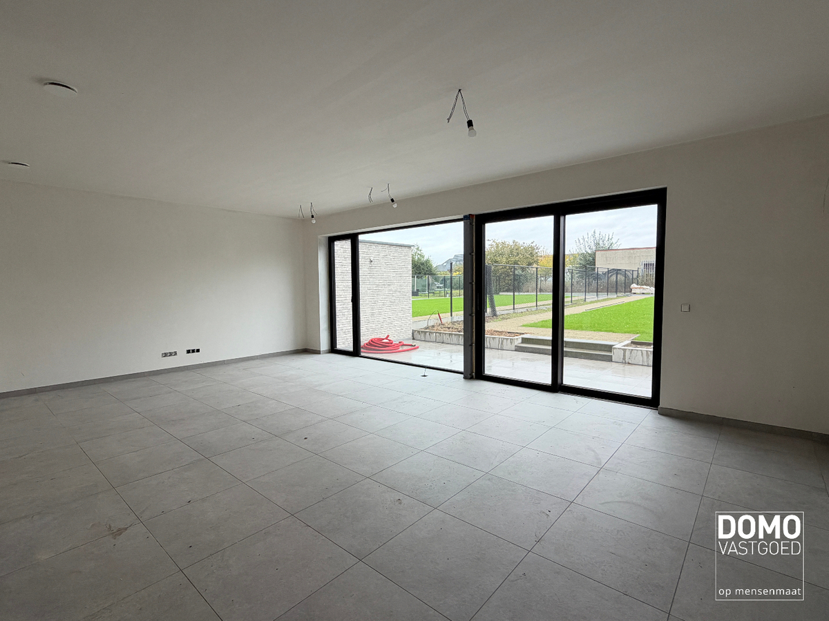 EXCLUSIEVE ENERGIEARME NIEUWBOUWWONINGEN MET 4 SLAAPKAMERS, TUIN &amp; CARPORT IN HARTJE KERMT (HASSELT) 