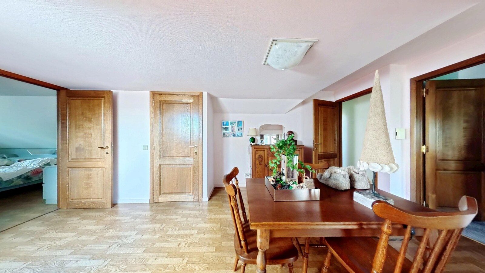 Bijzonder ruim én rustig wonen. 