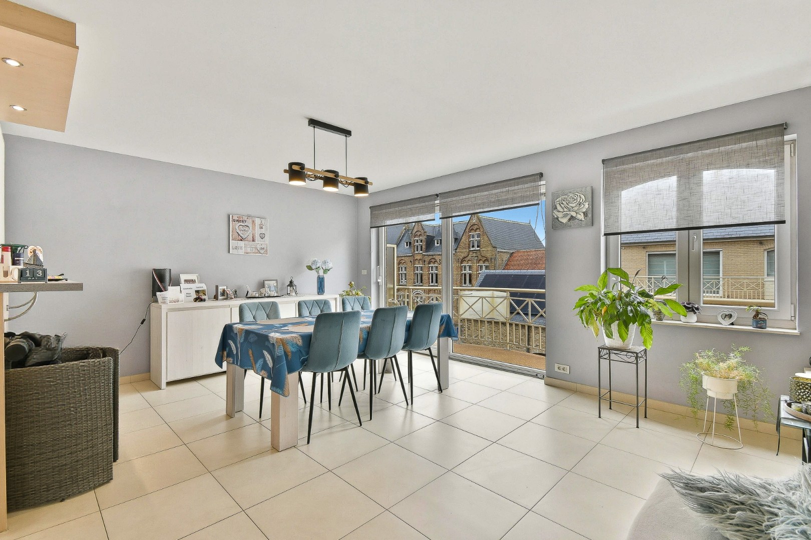 Duplex-appartement in rustige residentie met twee slaapkamers en terras 