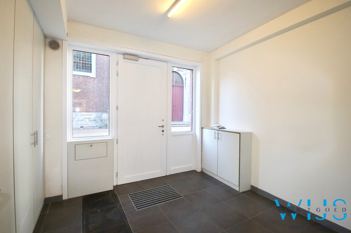 Zeer goed gelegen kantoorruimte te CENTRUM EVERGEM ! 