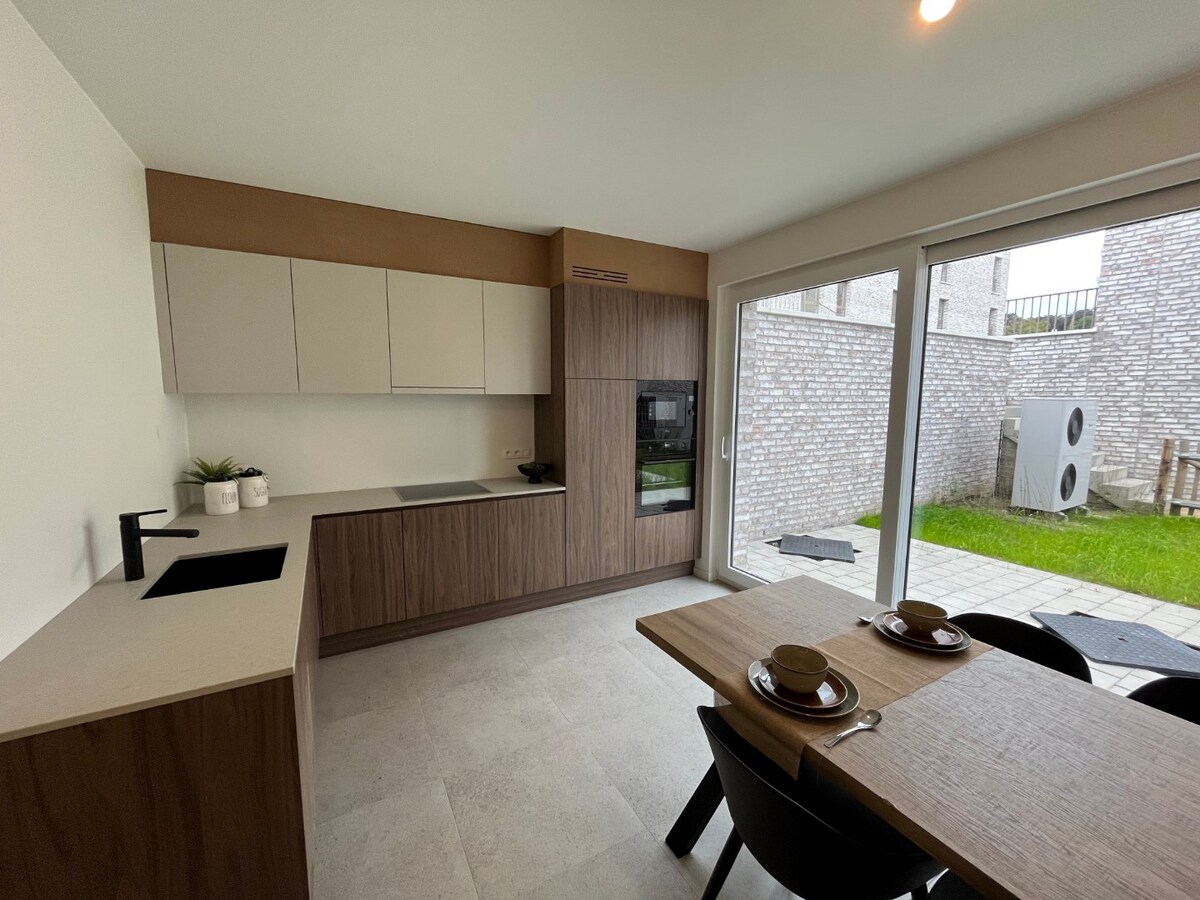 Moderne nieuwbouwwoning in hartje Gavere ! 