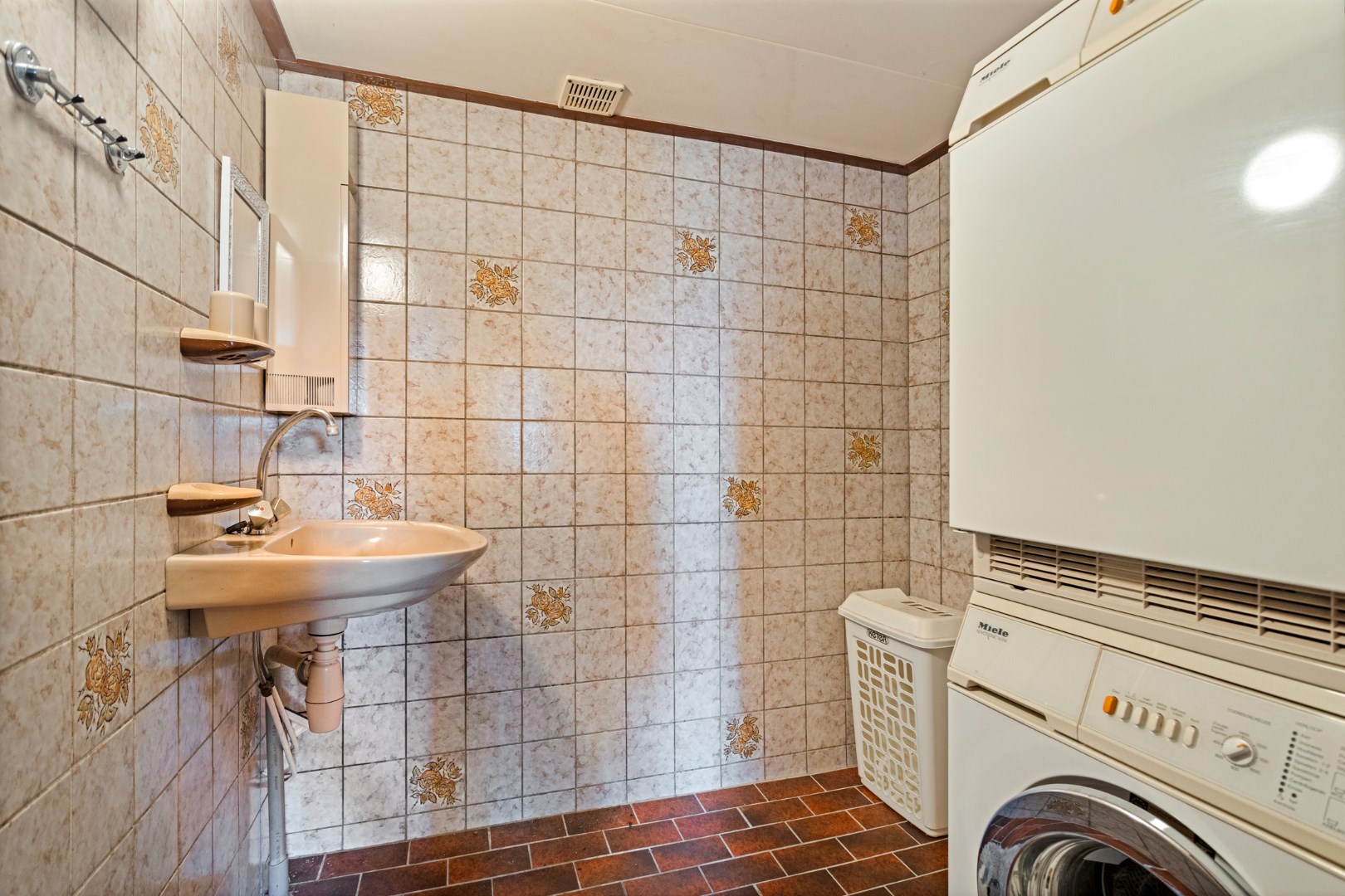 Dijkwoning te koop in Oudebildtzijl