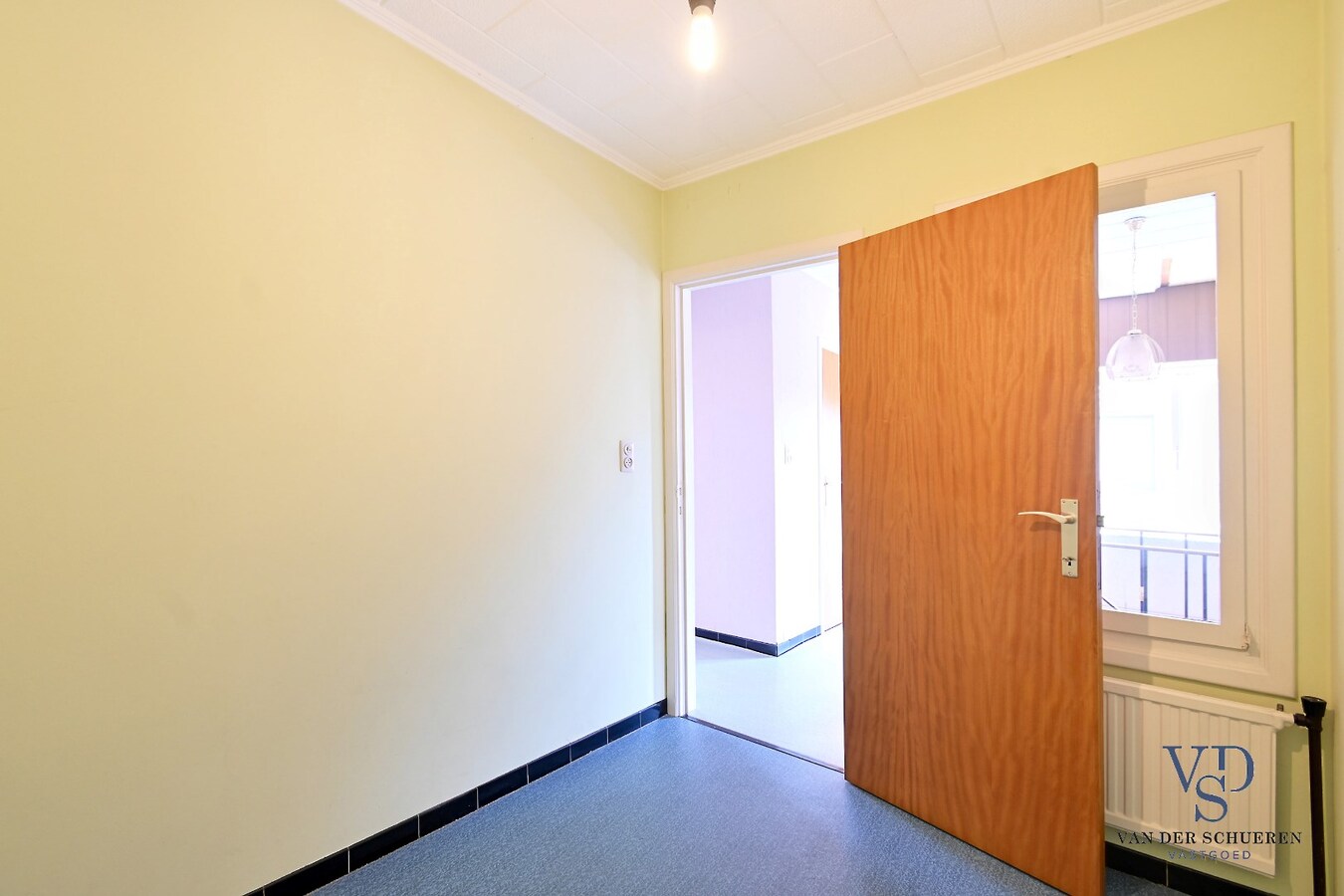 Ruime Half Open Bebouwing in rustige buurt 