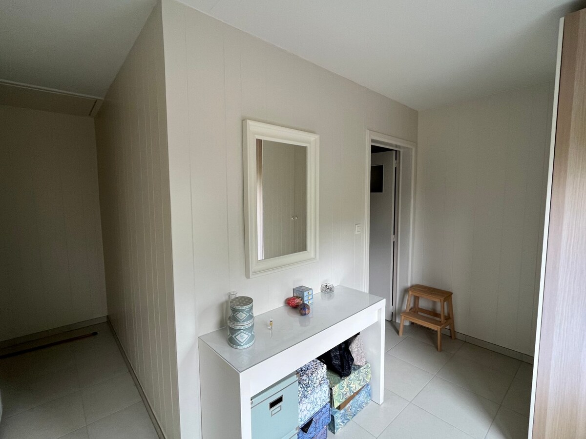 Ruime woning in het groene Zevergem, vlakbij Gent 