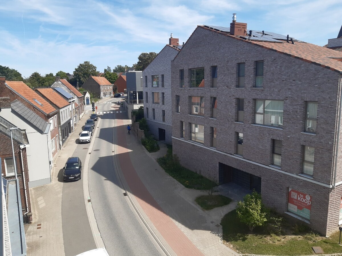 Energiezuinig appartement (met prachtig terras) in hartje Gavere. 
