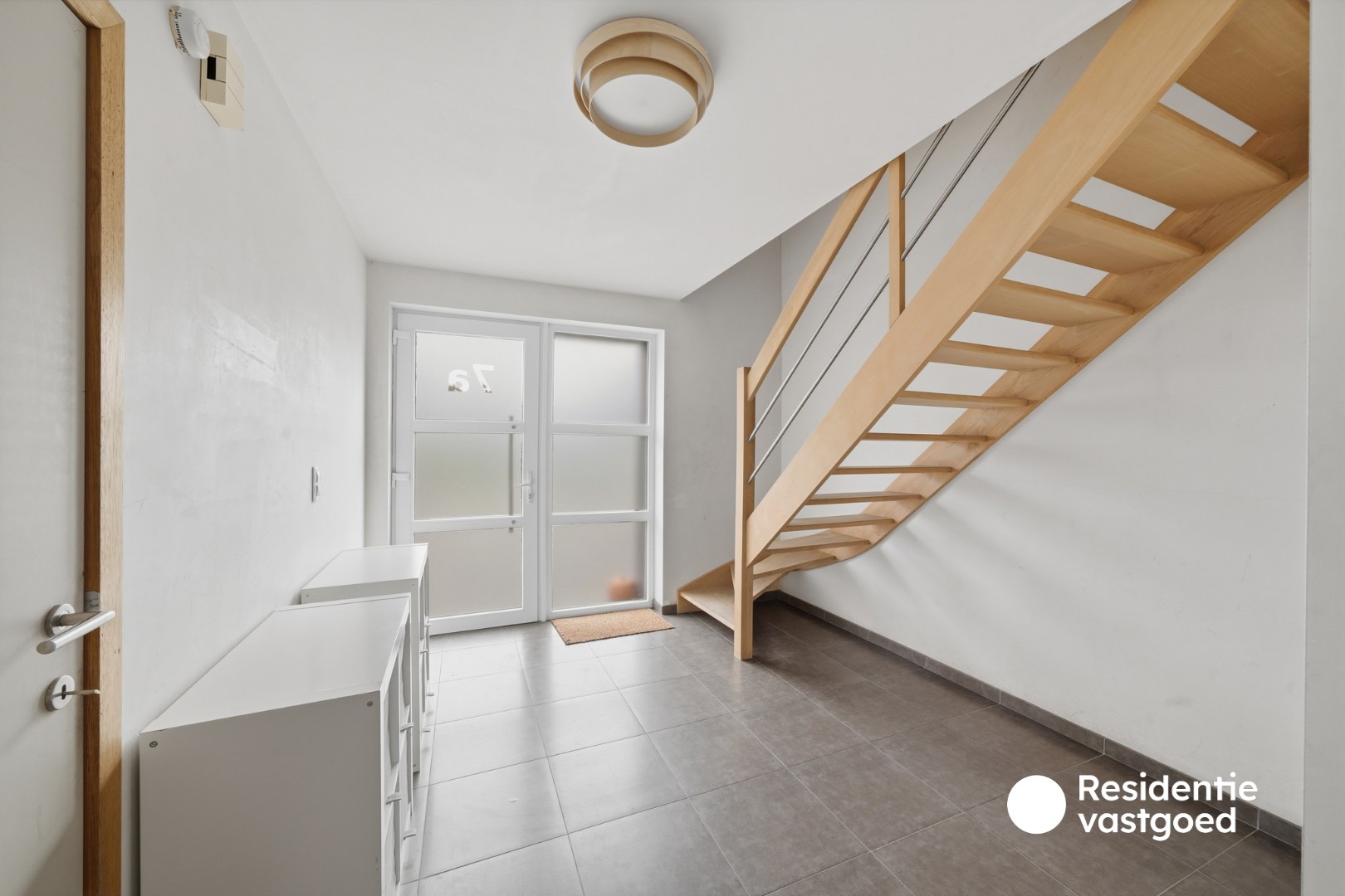 Recente en instapklare woning met 3 slaapkamers, garage en tuin te Zandvoorde! 