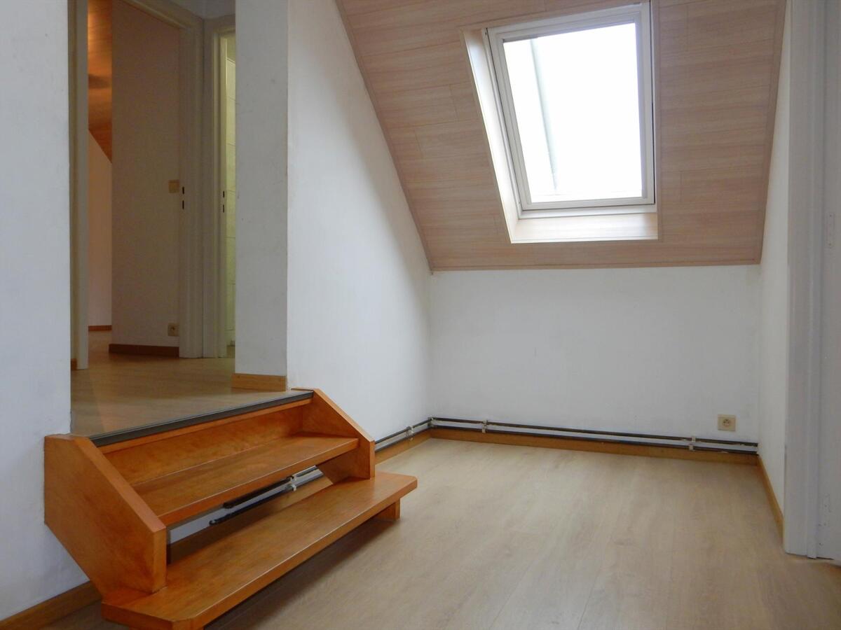 Ruime opgeknapte woning te Jabbeke 