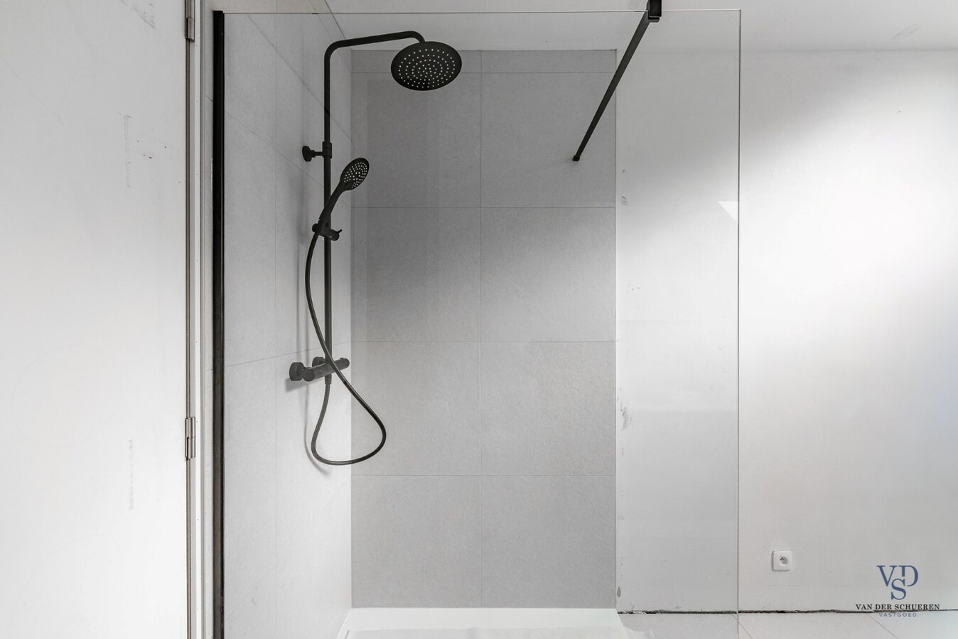 Landelijke nieuwbouwwoning in hartje Dikkelvenne 