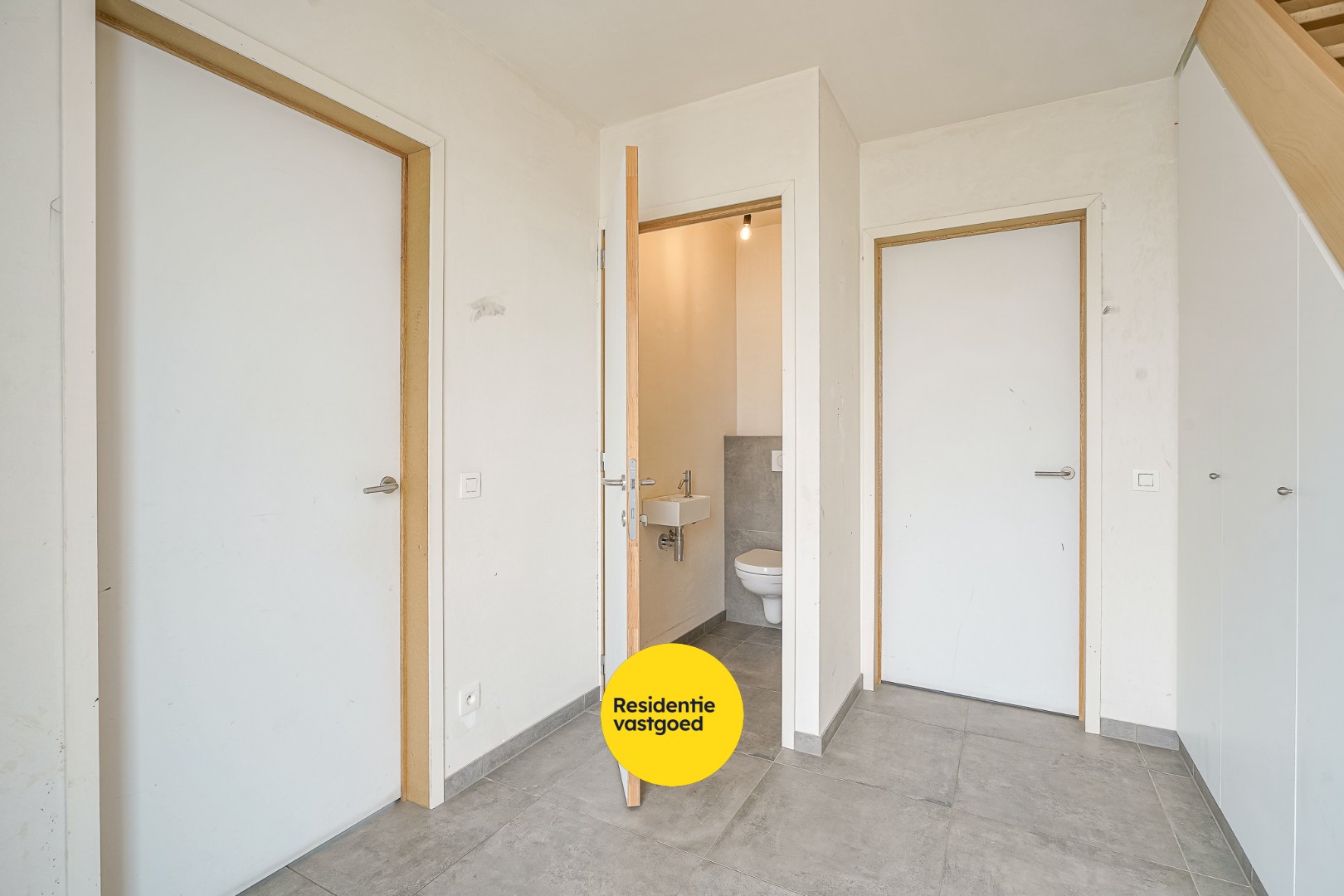 Halfopen woning met 3 slaapkamers te huur in Aartrijke 