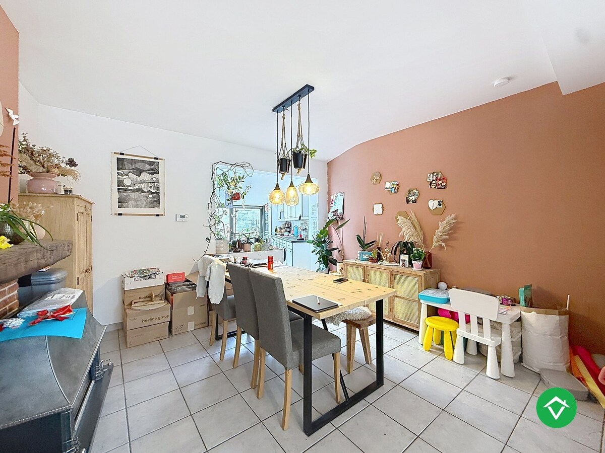 Woning met twee slaapkamers en tuin te Eernegem 