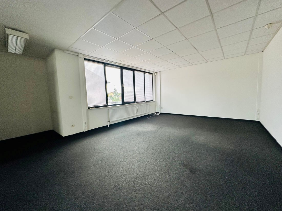 Iconisch kantorencomplex of commerciële ruimte te Hasselt centrum 