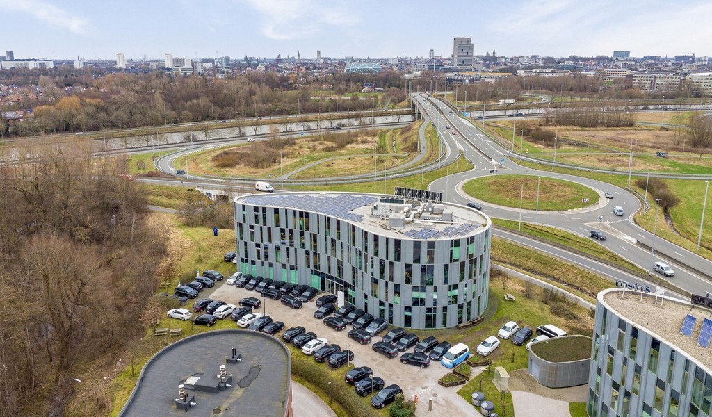 Kantoren met dienstverlening in Planet Business Center Gent