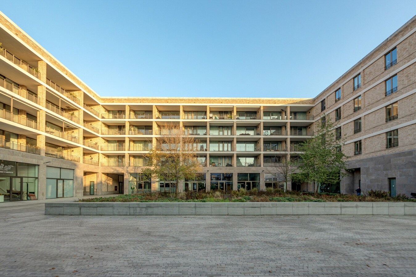 Modern appt met 2 slpk en ruim terras nabij 't Eilandje! 