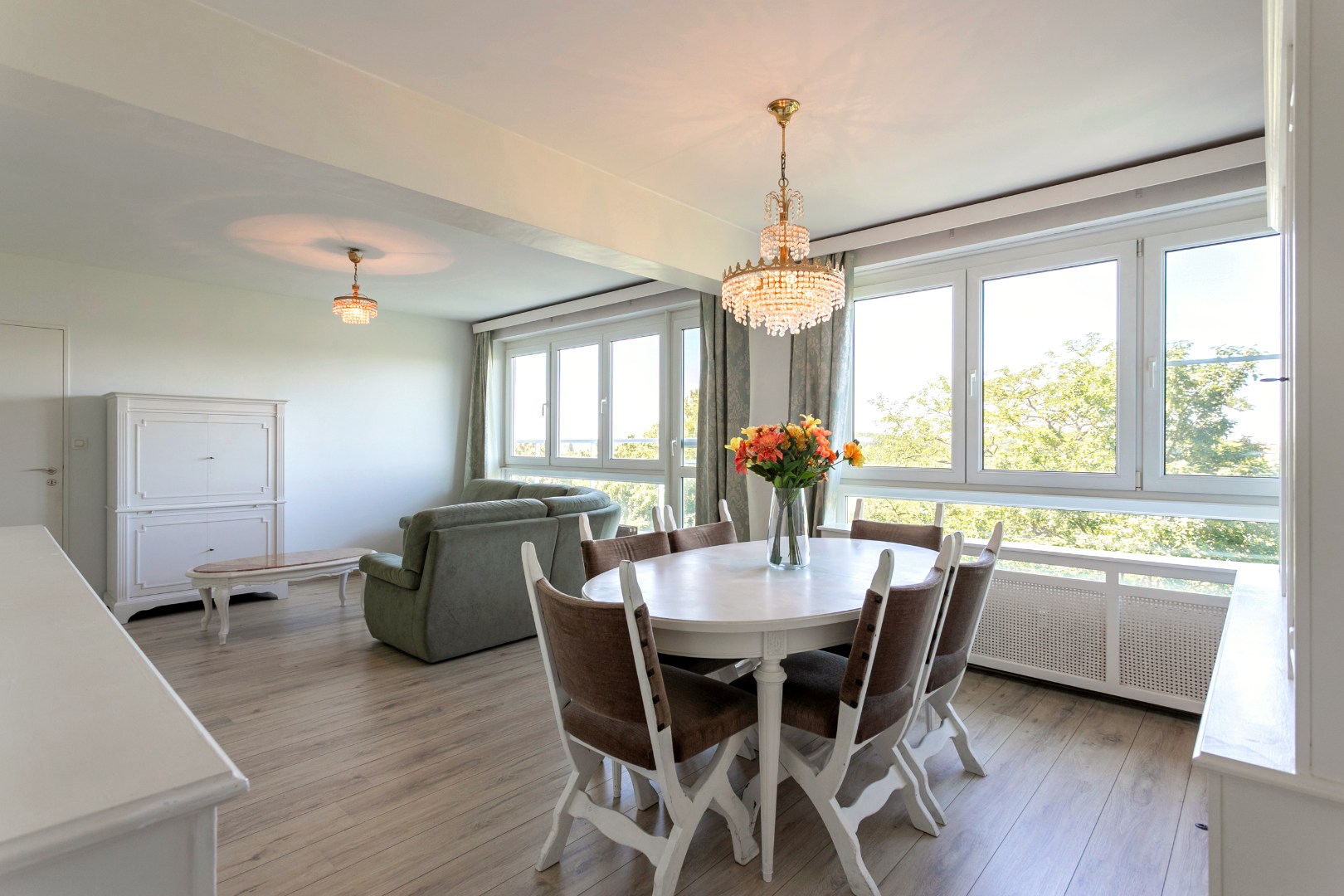 App (82m²) te koop in Breughelpark, met 2 slpks, ruim balkon en kelder 