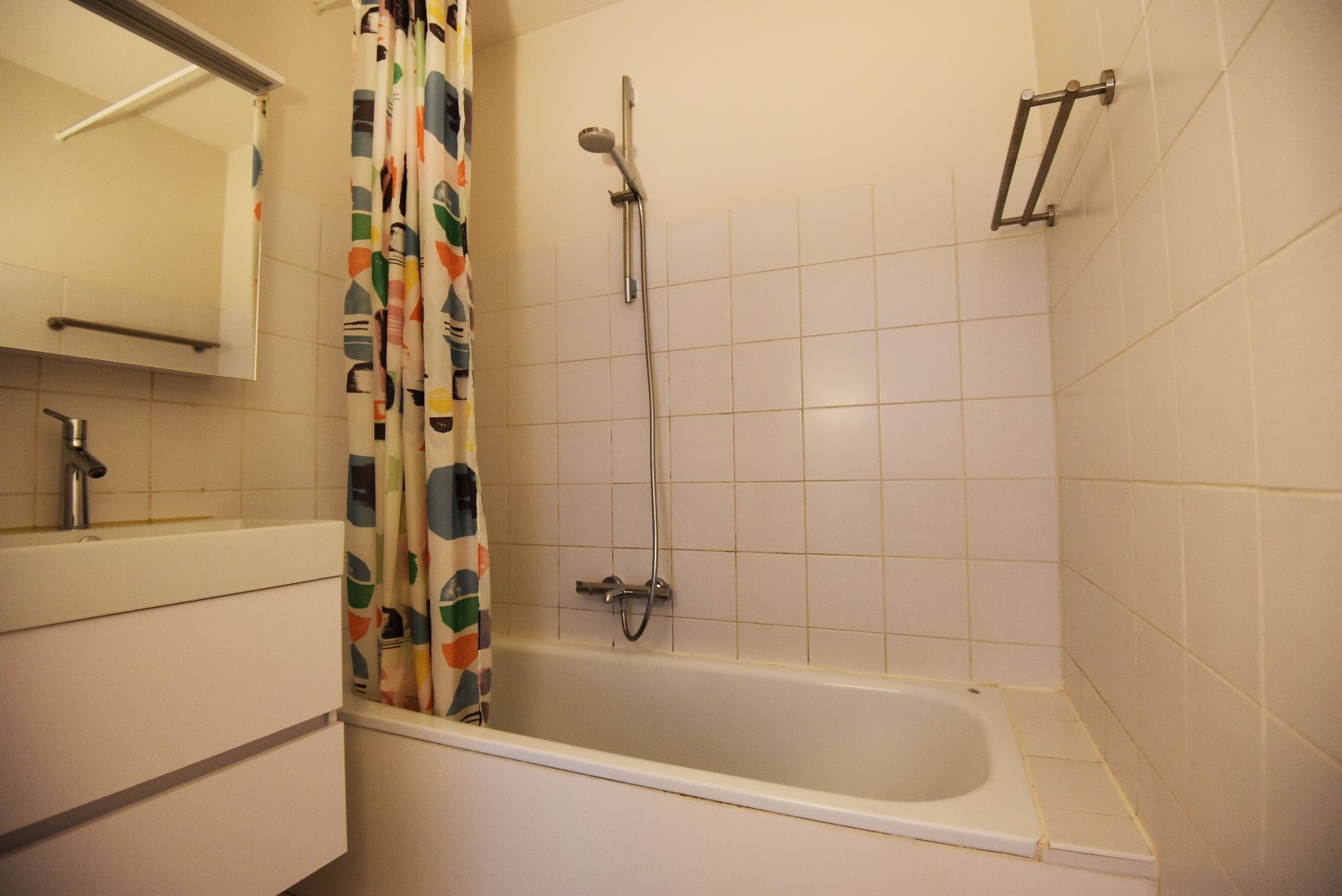 Energiezuinig app. 82m² met 2 slpks, zonnig terras en garage te Adegem 