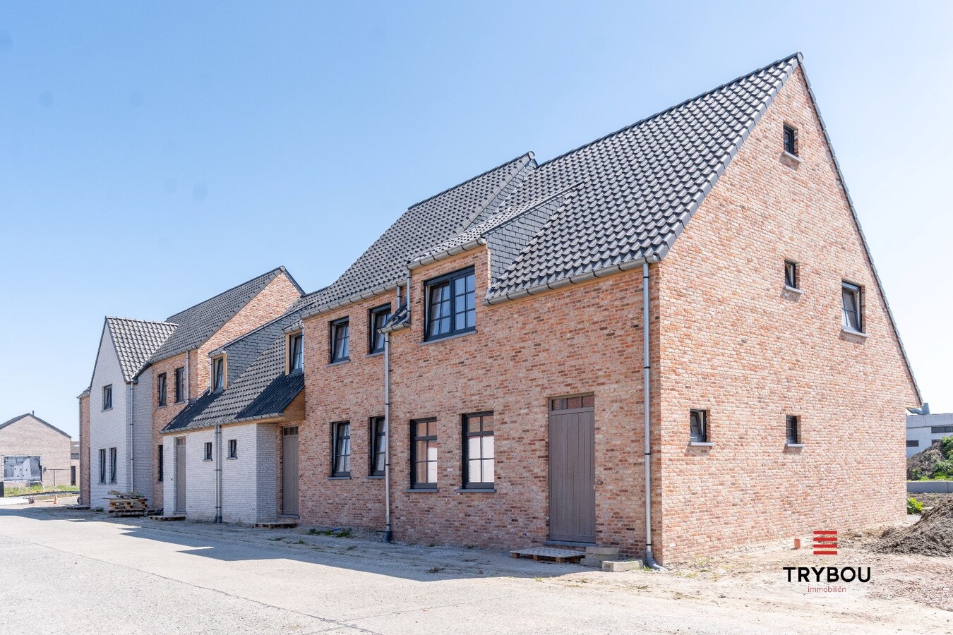 Prachtige nieuwbouwwoningen op landelijke locatie 