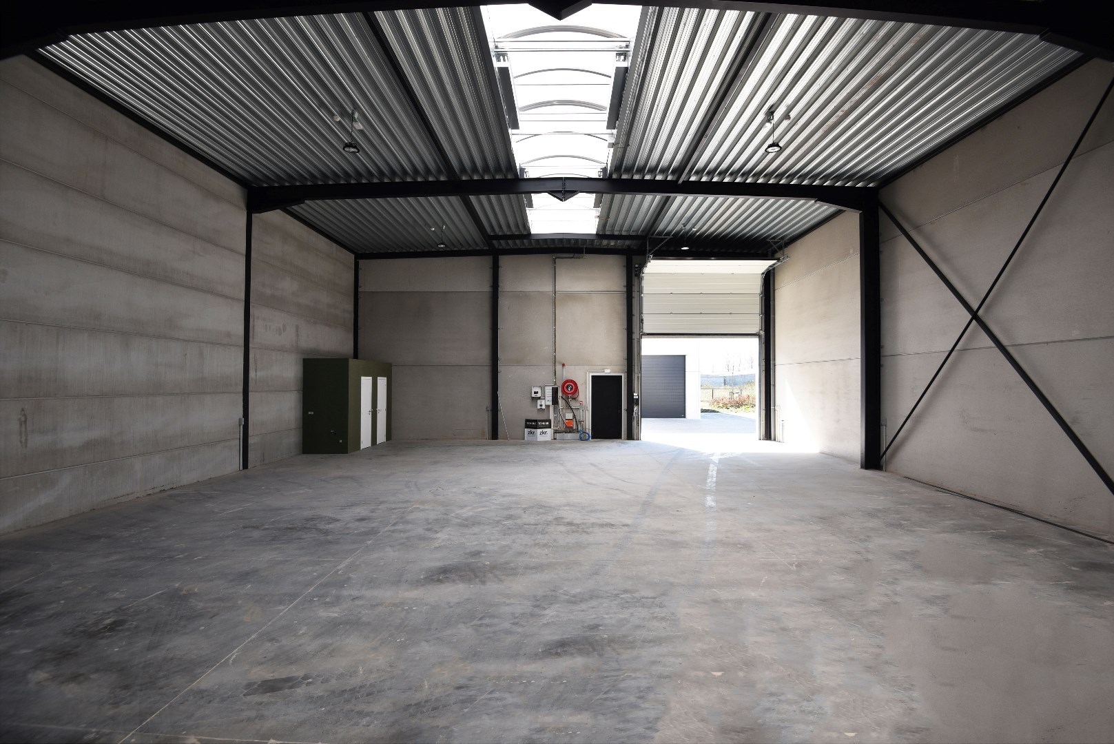 Goed gelegen nieuwbouw KMO-unit 267m² te Eeklo 