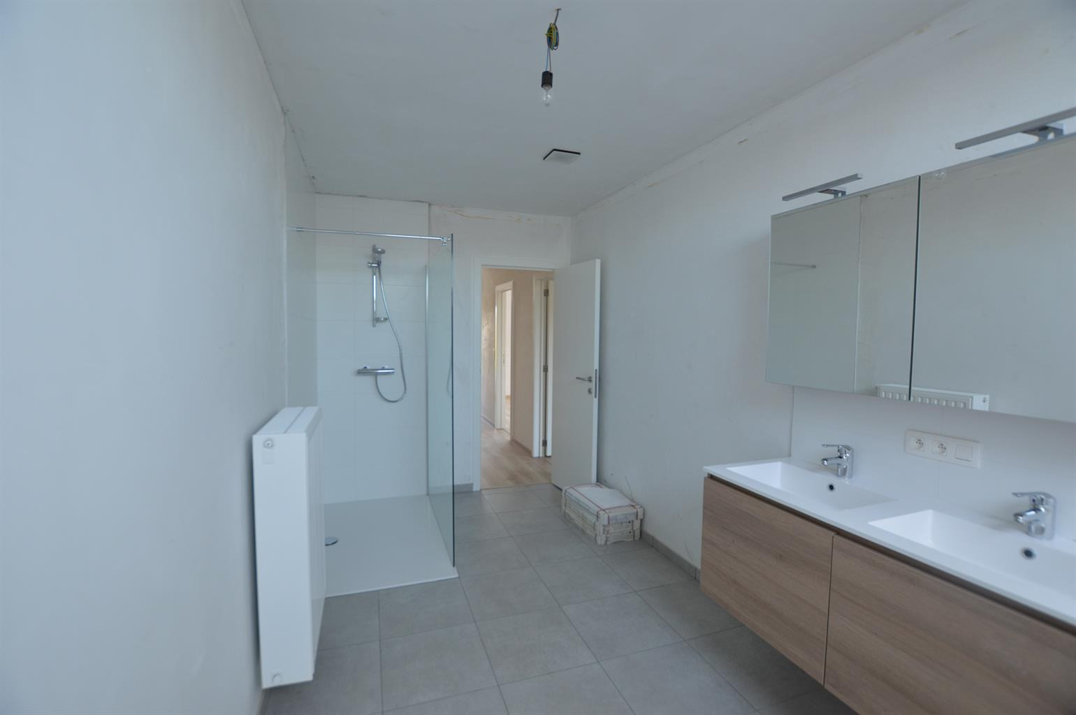 Bestaande nieuwbouwwoningen gelegen in een rustige verkaveling te Klemskerke 