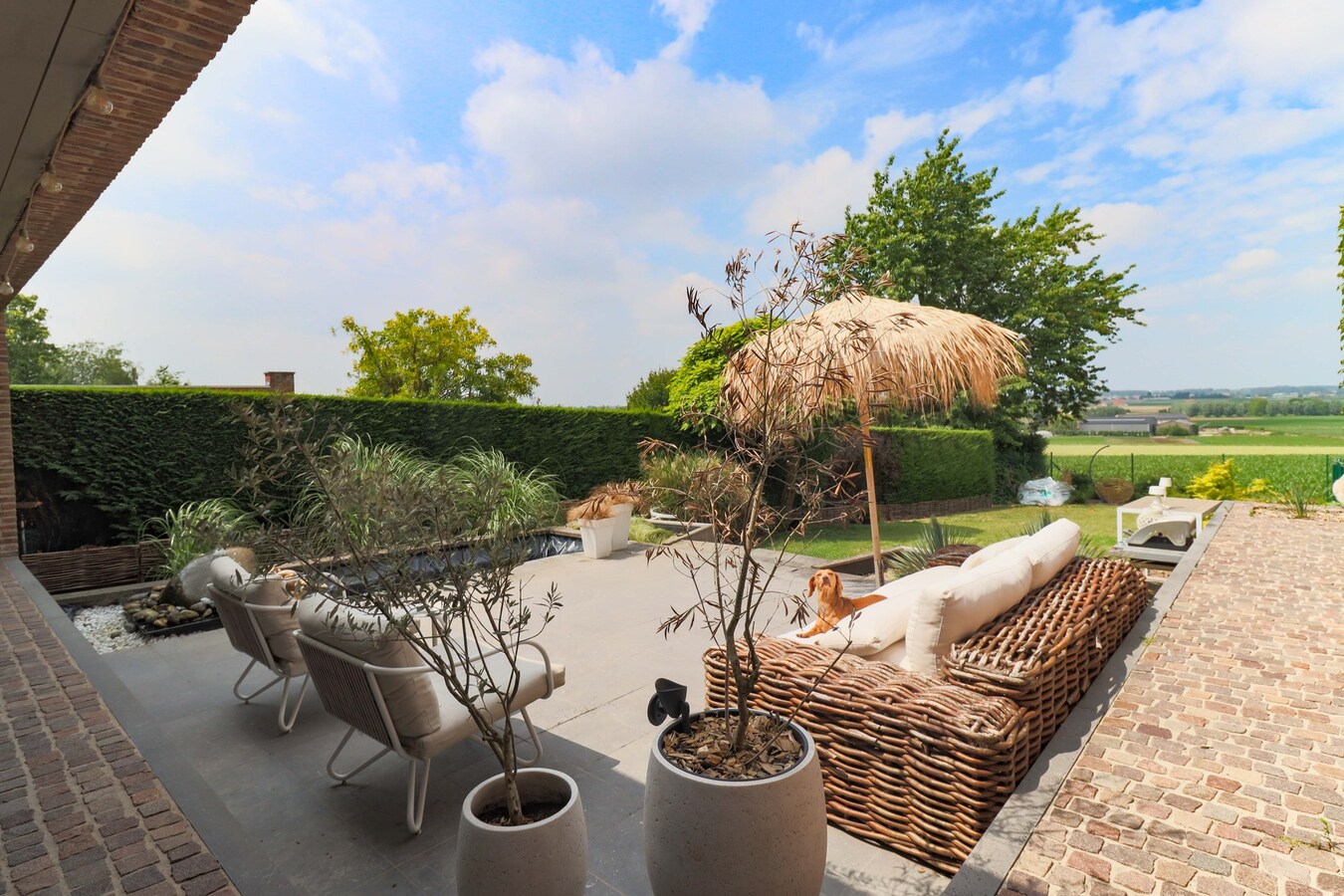 Unieke Villa te Moorslede met 5 slaapkamers op 726m² ! 