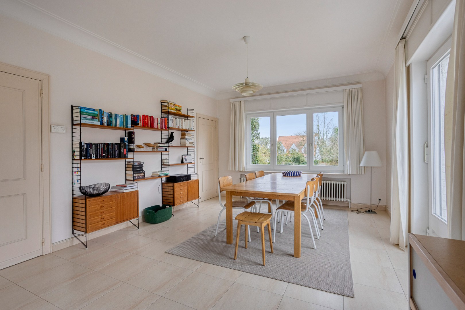 Authentieke en karaktervolle VILLA in residentiële, groene omgeving 1650 BEERSEL 