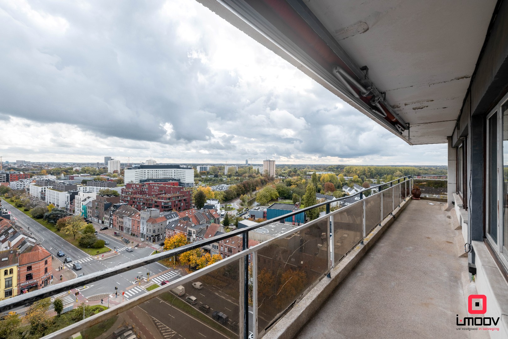 Uniek appartement te huur met twee terrassen en adembenemend uitzicht over de torens van Gent 