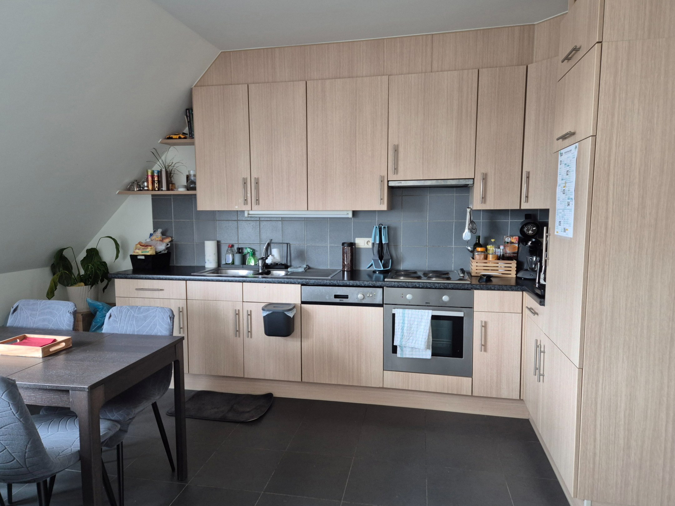 Appartement met 1 slaapkamer en garage. 