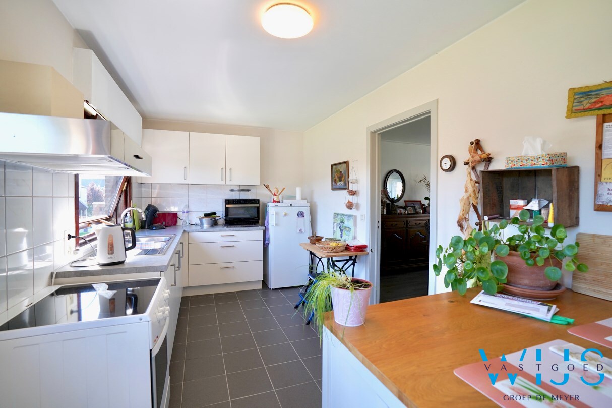 Bel-étage met inpandige garage &amp; zonnige tuin te Ertvelde! 