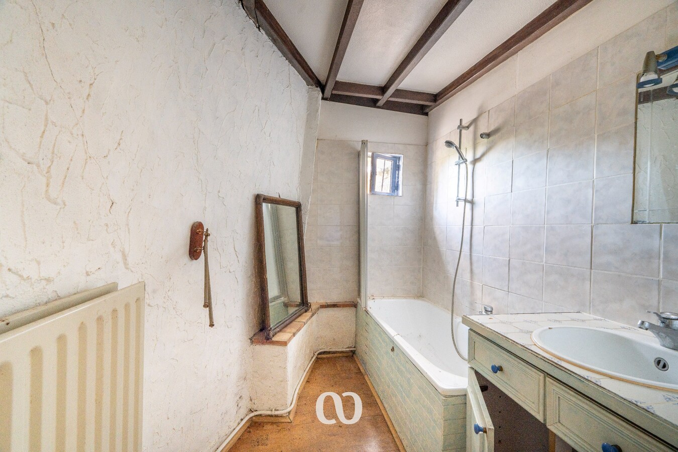 Te renoveren hoeve op sublieme ligging 