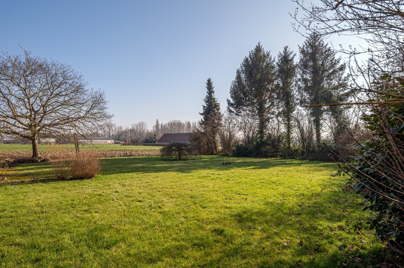 Authentieke hoeve met bijgebouw op 52 a 84 ca 