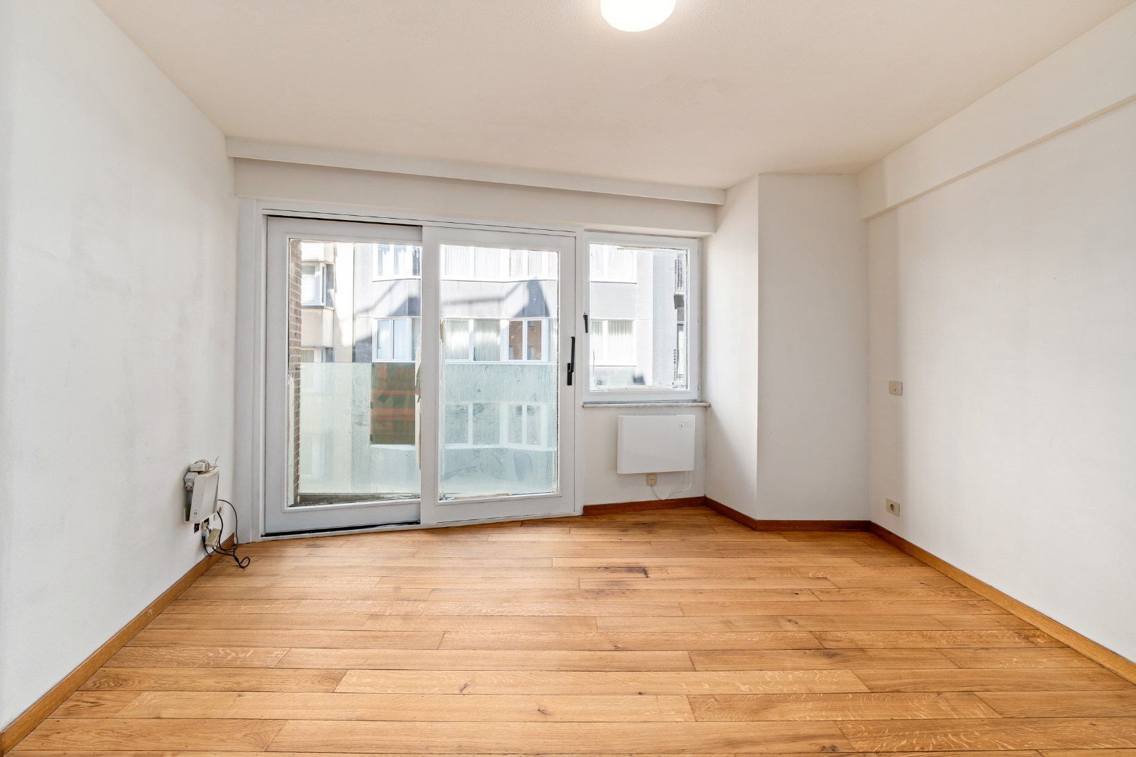 APPARTEMENT MET ZIJDELINGS ZEEZICHT IN CENTRUM 